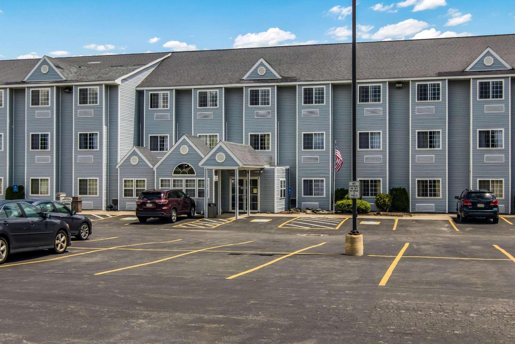 Quality Inn & Suites Grove City-Outlet Mall Extérieur photo