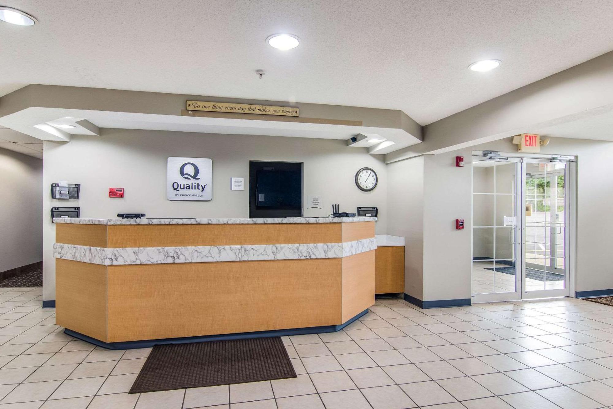Quality Inn & Suites Grove City-Outlet Mall Extérieur photo